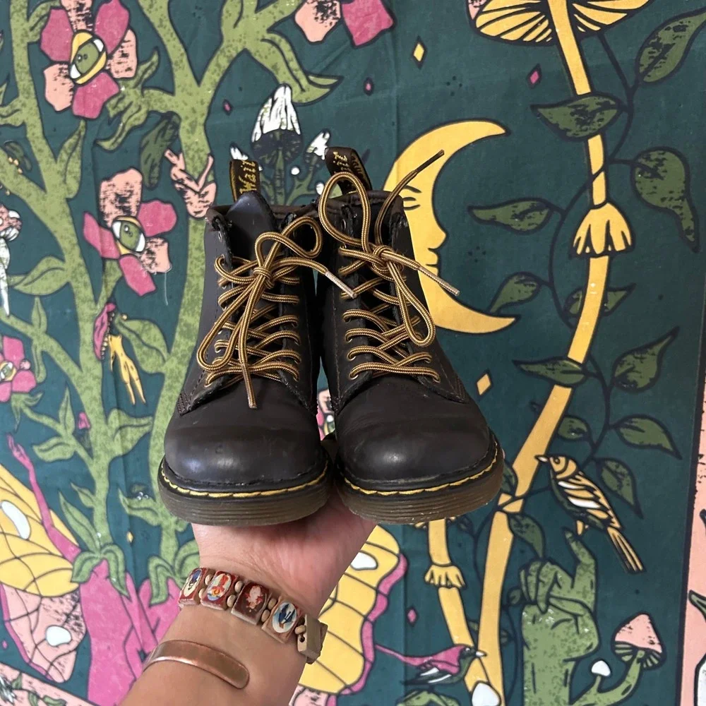 Dr. Martens toddler brown